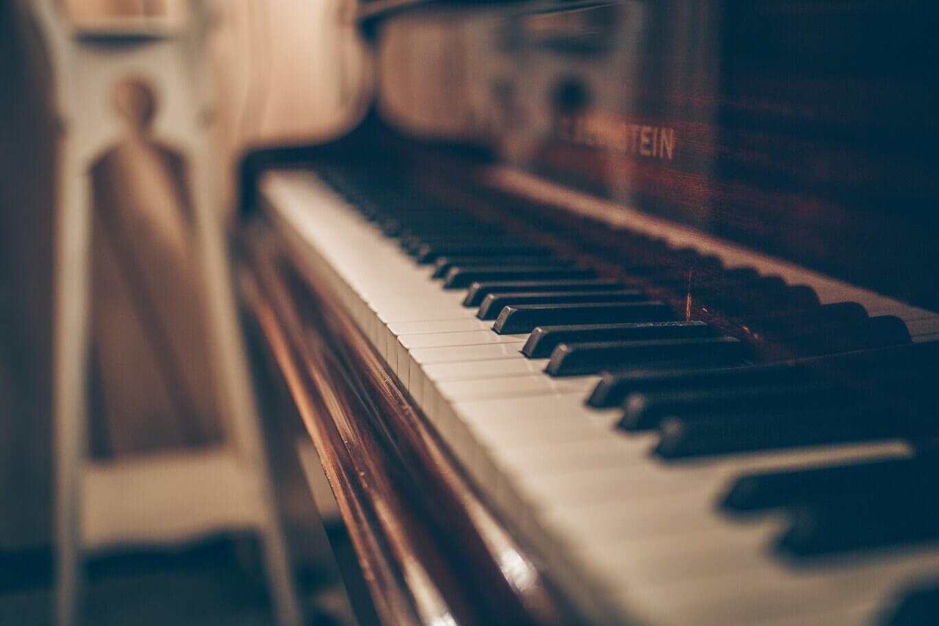 A piano